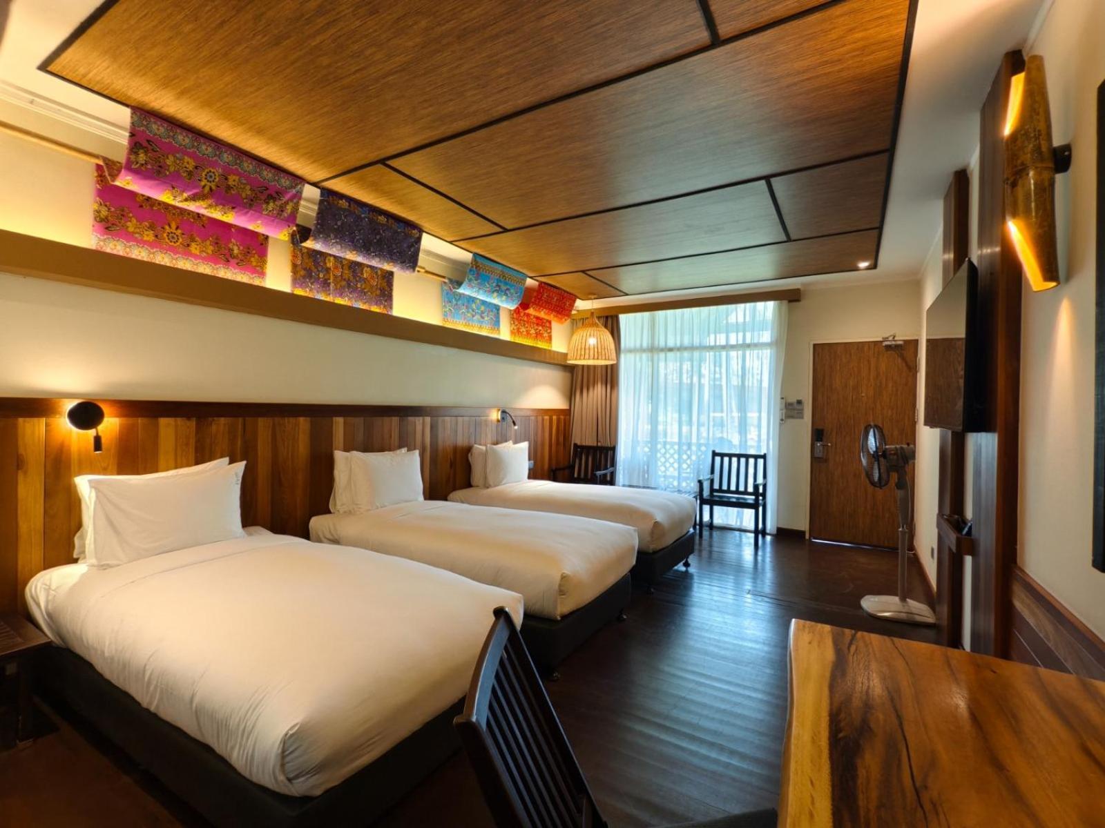 Borneo Beach & Mangrove Resort Tuaran Exterior foto